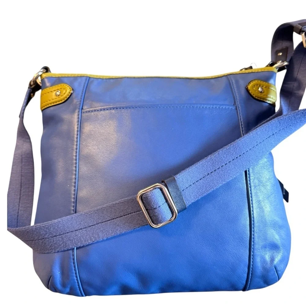 Coach Daisy Spectator Blue & Lime Leather Crossbody Bag F28940